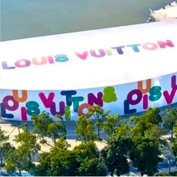 New AUTH LV Shenzhen Canvas Exhibition Tote Bag - Picture 7 of 8